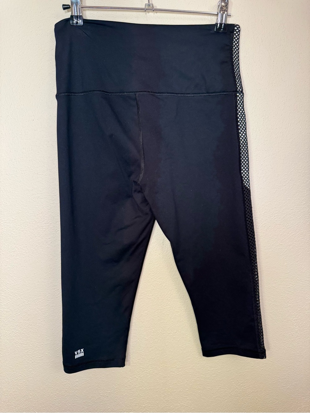 Victoria’s Secret VSX Sport Mesh Sided Crop Leggings Yoga Pants - Picture 4 of 10